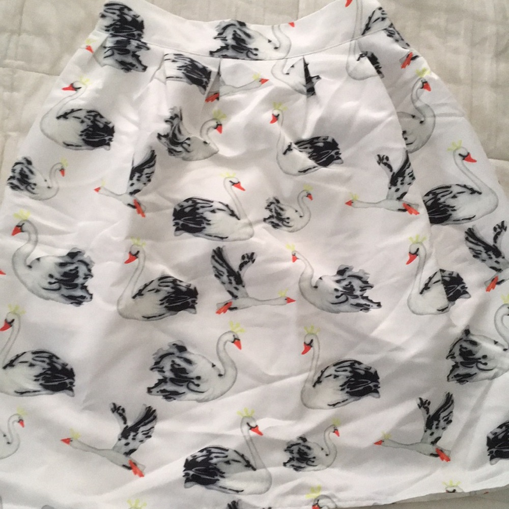 Swan skirt from Chicwish nwot